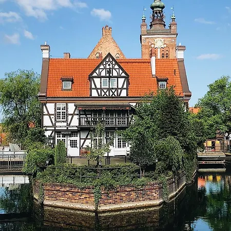 Wave White Pearl In Apartament