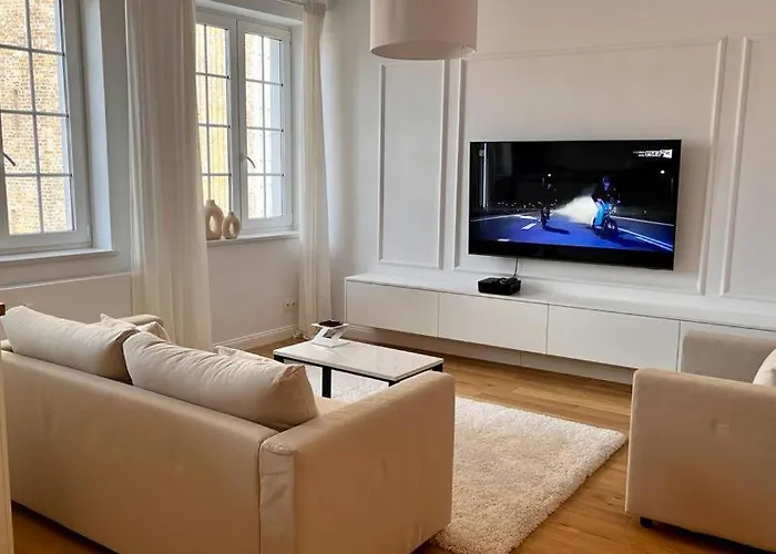 Wave White Pearl In *